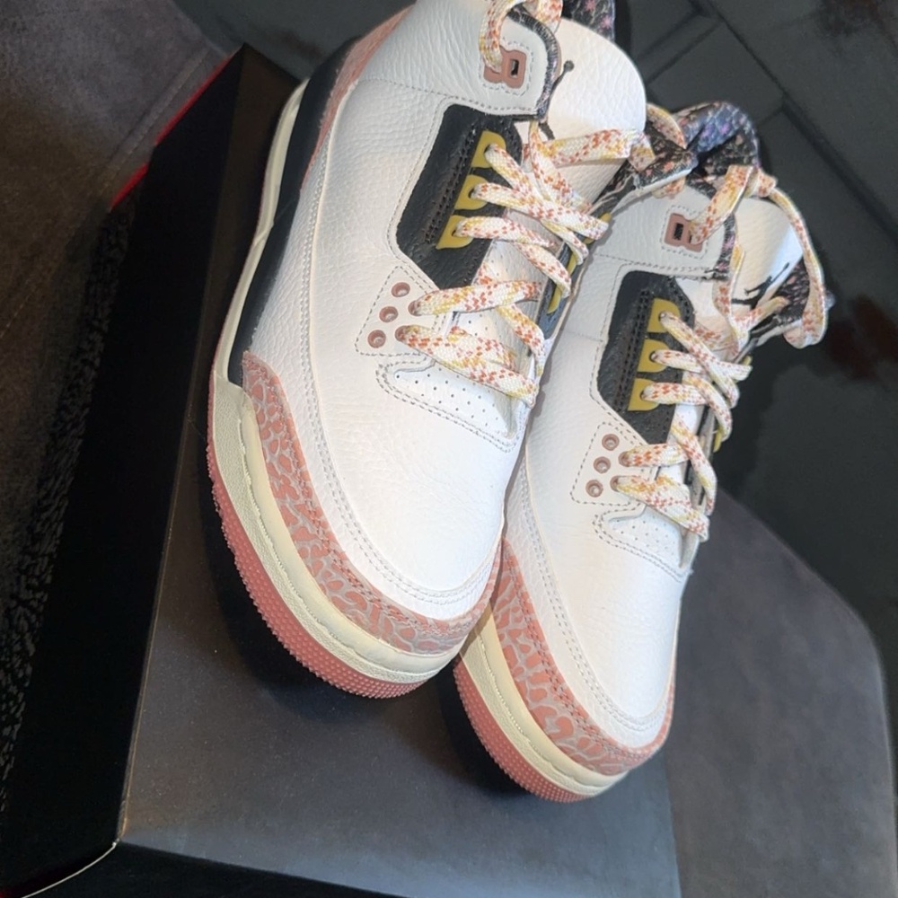 Jordan 3 retro vintage floral